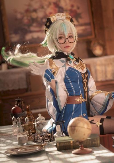 灰色酒店的邀请_720免费播放