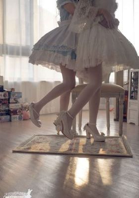 校花的呻吟_电影免费观看