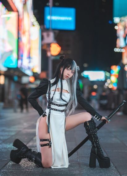 juliaann丝袜办公室大战_在线观看免费电影