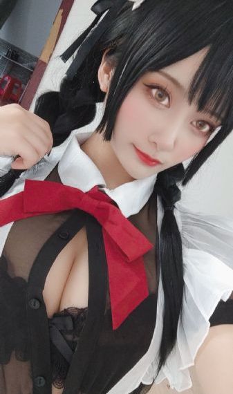 不穿内衣瑜伽老师_1080在线播放